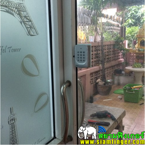  เครื่องทาบบัตรคีย์การ์ด soyal AR-721HV3